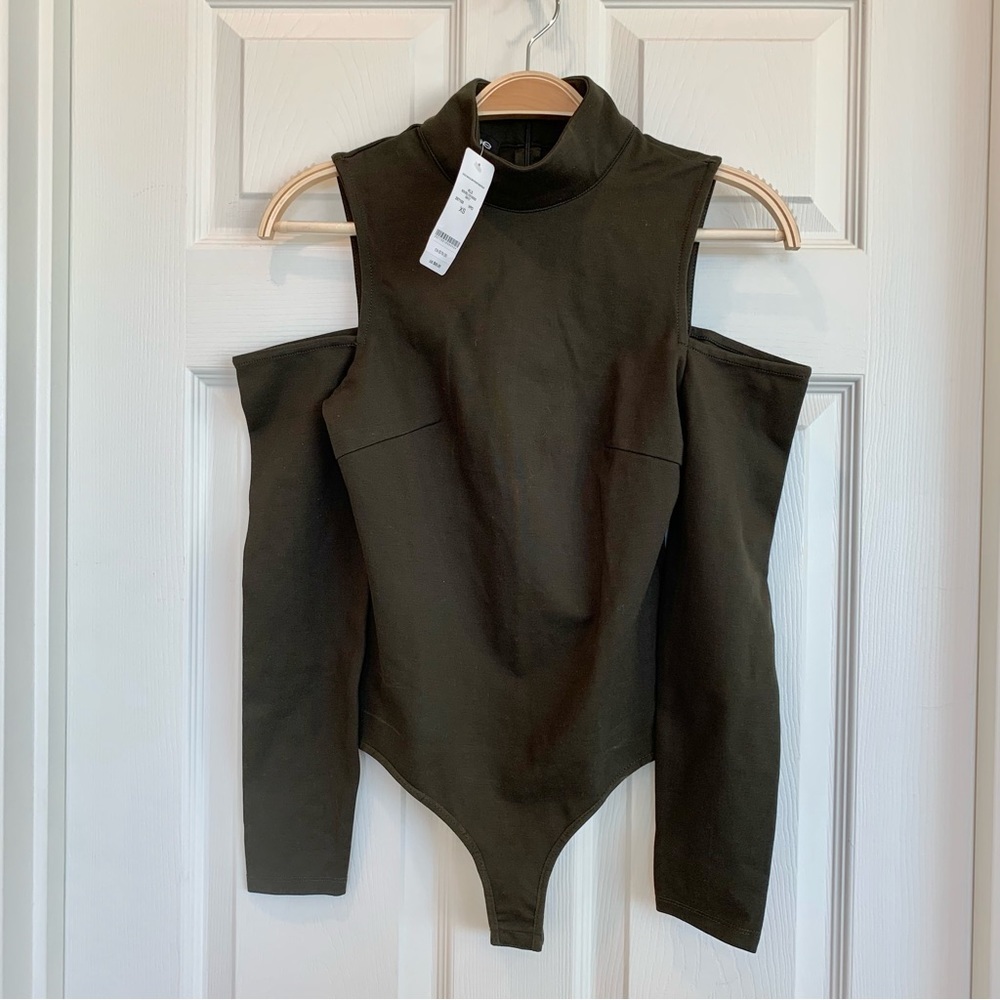 ☘️ Bebe Ponte Cold-Shoulder High Neck Bodysuit in Moss Green - Picture 4 of 12